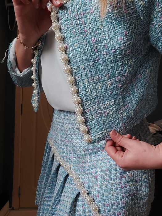 Сако с пола плесе