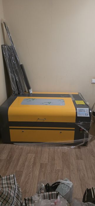 Продам лазерный станок новый рабочее поле 900×600