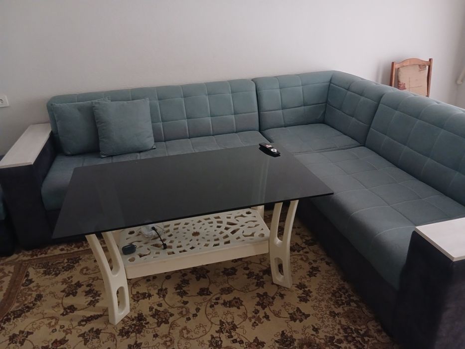 Срочно продаётся уголок диван