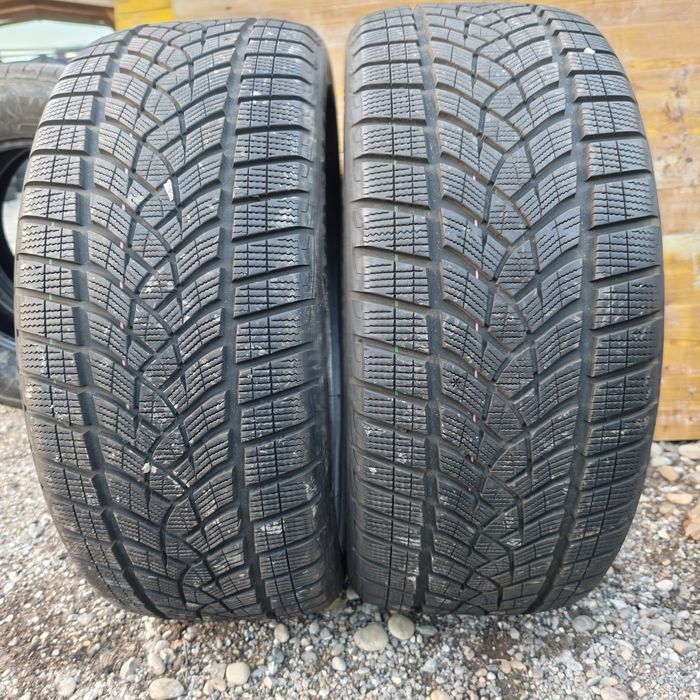 Anvelope 255/40R21 marca Goodyear, DOT 2025,M+S,6 mm