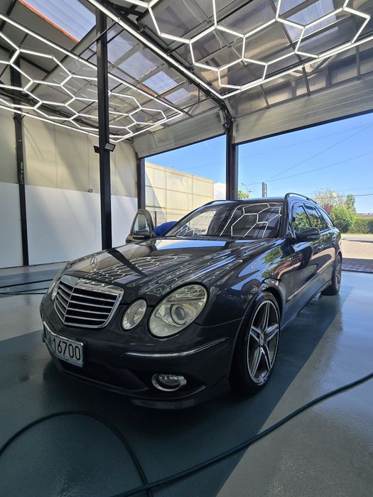 Vând Mercedes Benz w211 3.0 v6 cdi 2008