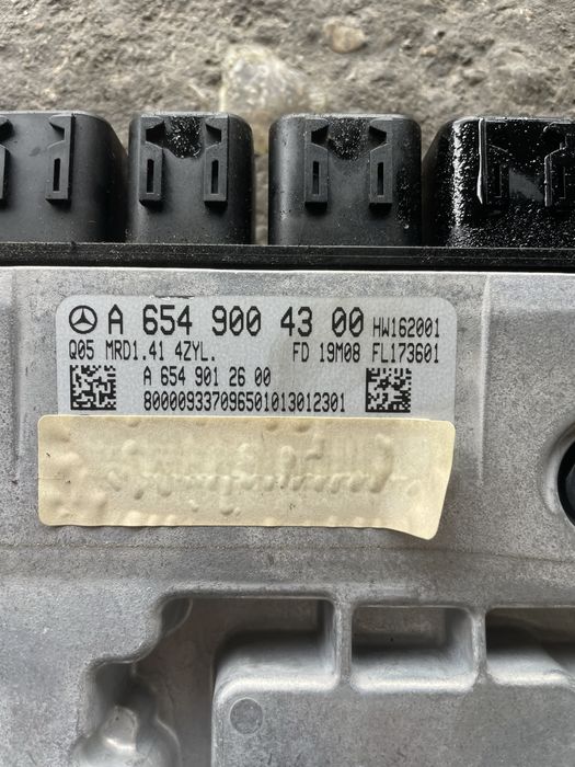 Компютър Мерцедес Е220 cdi w213 /двигател 654