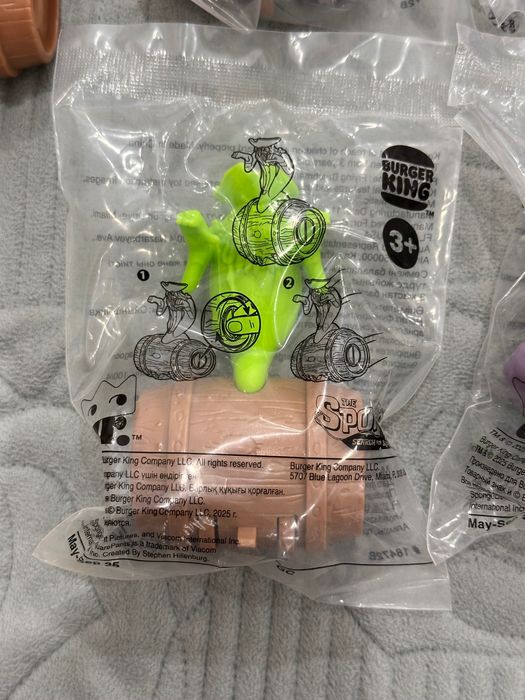 Игрушки по Спанчбобу из Burger king