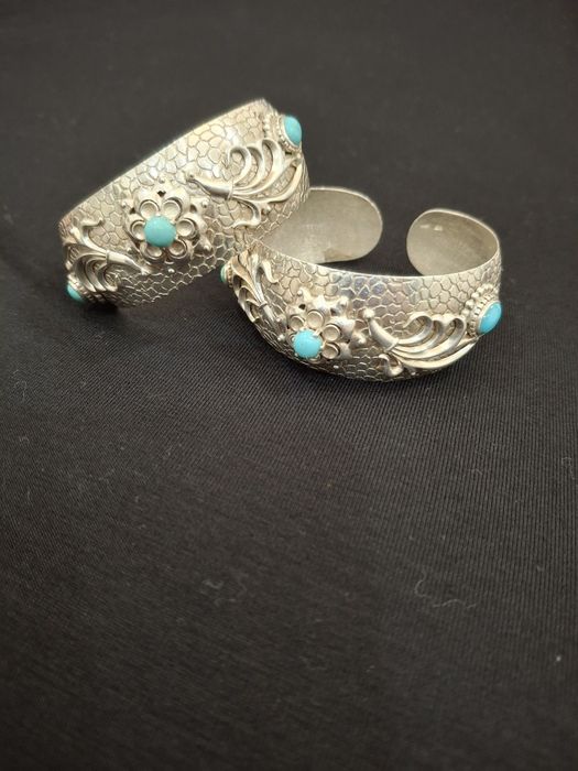 Срочно продается серебряный браслет