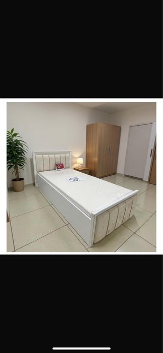 кровать продам в идеальном состояний