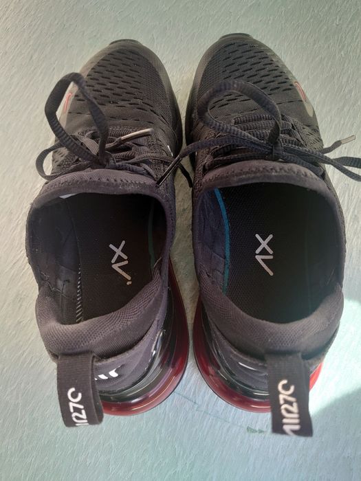 Маратонки NIKE 270