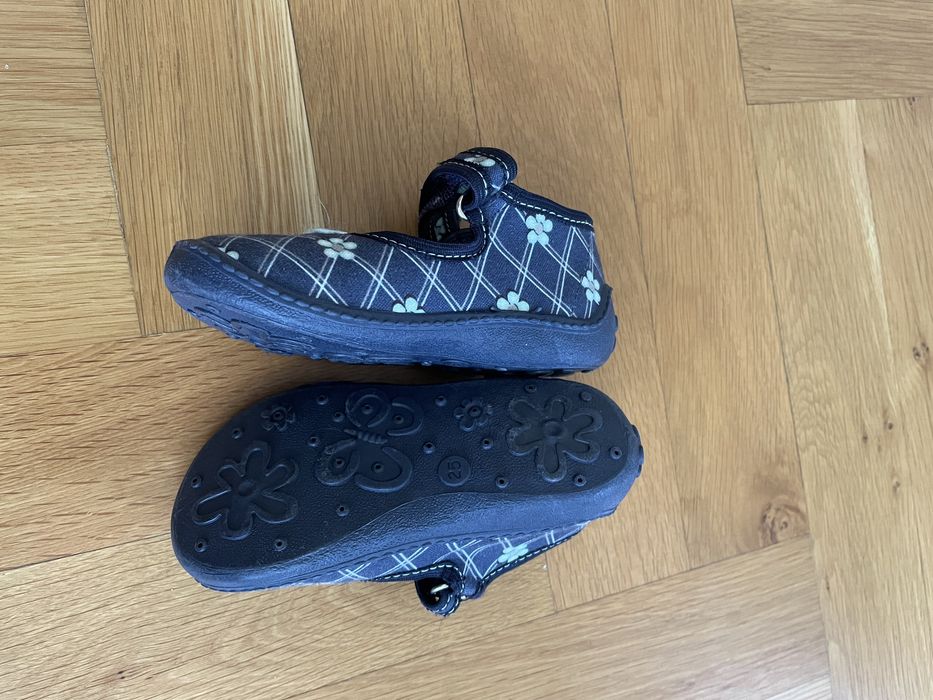 Детски пантофи размер 25