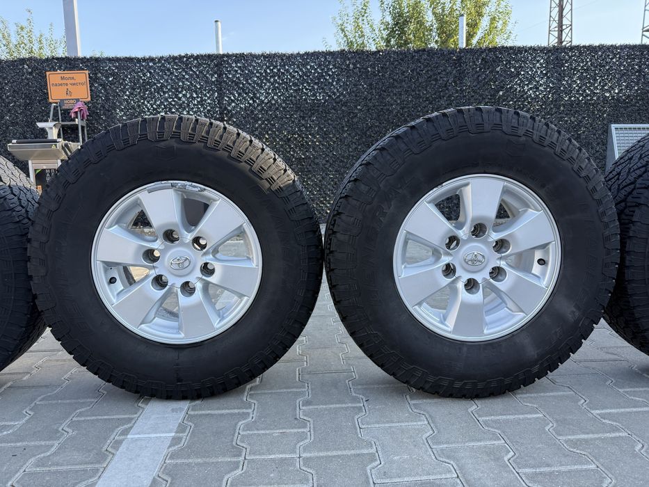 Алуминиеви джанти TOYOTA с гуми 6х139,7