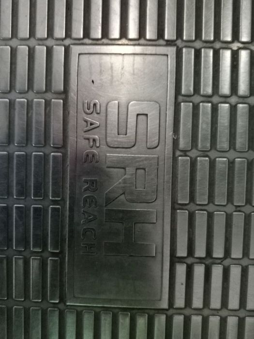 Эскалатор сотилади сони 8 дона холати алоо