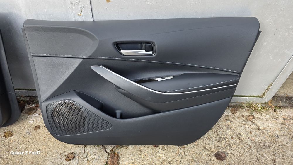 Toyota Corolla (e21) след 2019 Suzuki Swace Кори врати