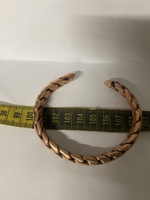 Медна гривна 21см