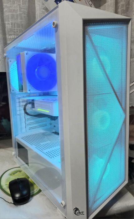 Мощный игровой ПК на AM5 (RTX 5060/Ryzen 5 7500F/DDR5 32GB На Гарантии