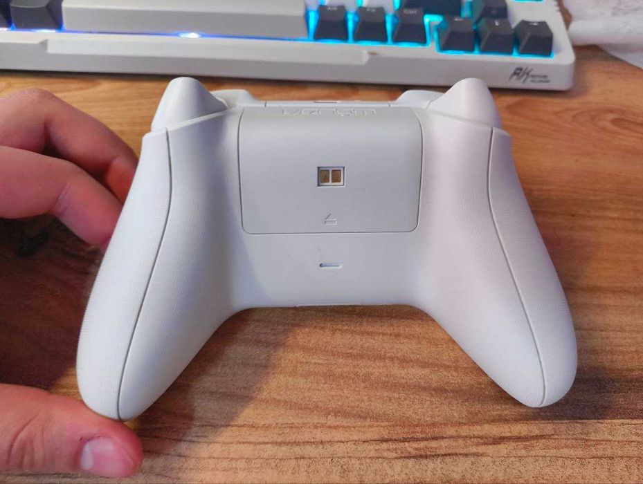 Xbox Seris S 512 GB + 2 Joystick-uri