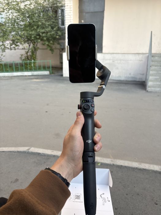 DJI osmo mobil 6