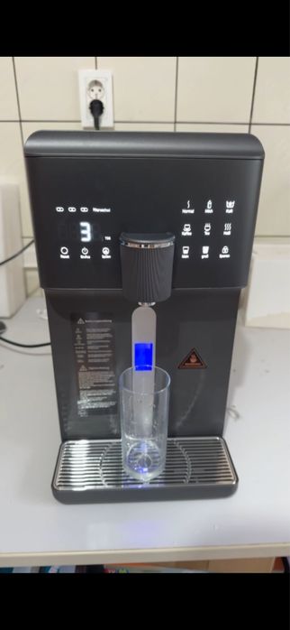 Диспенсър за вода Klarstein Aquafina 6L с обратна осмоза – перфектно състояние!