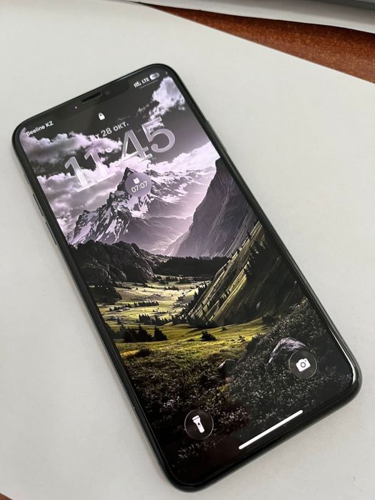 Iphone 11 pro max Midnight green 256gb