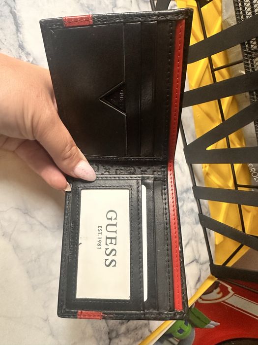 Мъжки Портфеили Guess и Calvin Klein