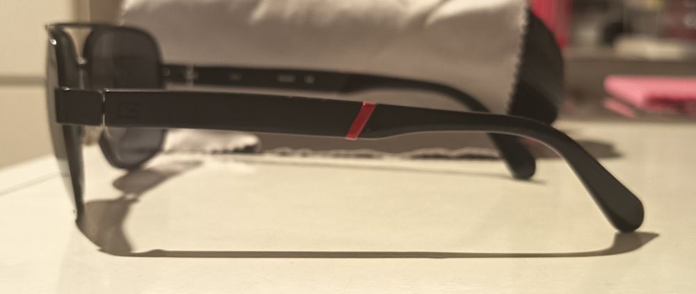 Слънчеви очила GUESS