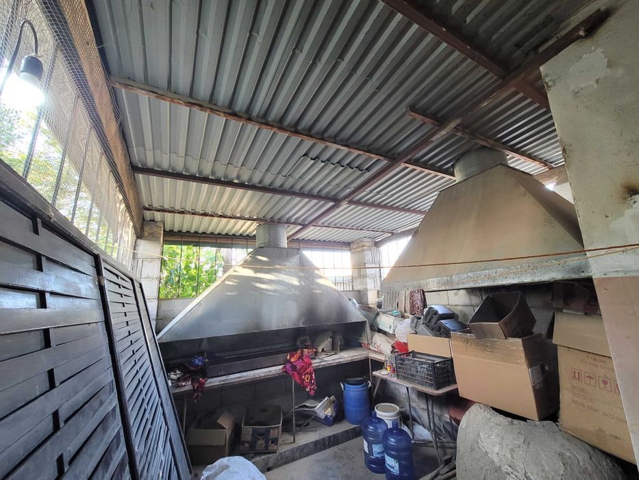 Tayyor ishlab turgan KAFE  sotiladi. Barcha komunikatsiya mavjud