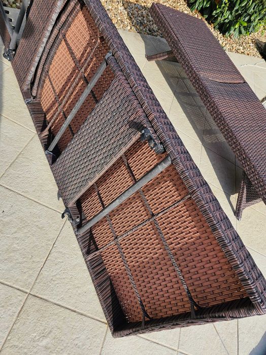 Ратанови шезлонги с винилови шалтета