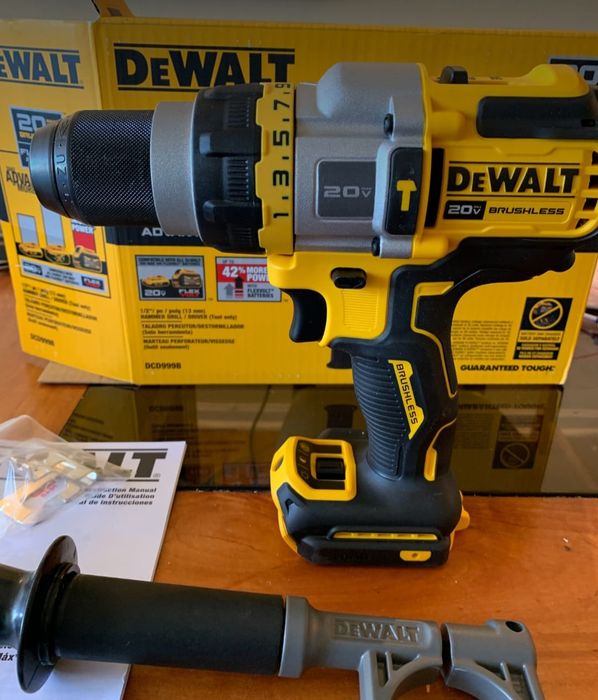 Новый Dewalt DCD999 Срочно Девалт шуруповёрт