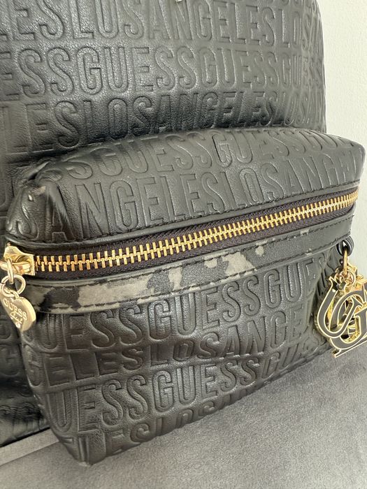 Дамска раница Guess