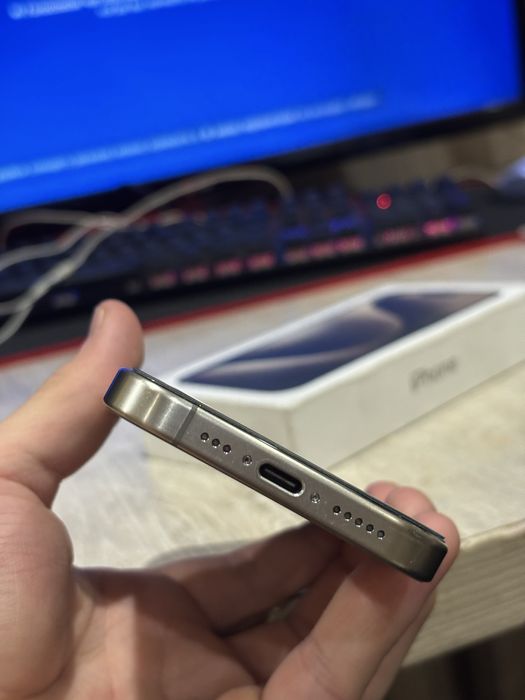 IPhone 15 Pro в отличном состоянии