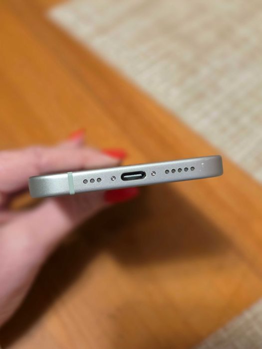 Vand iphone 15, 128gb