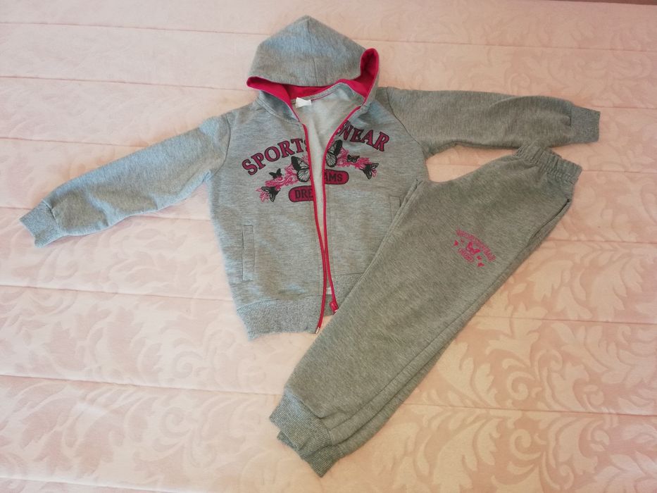 Детски спортен екип за 4-5 години