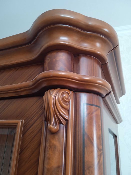 Сервант-витрина, классика, стекло — Астана