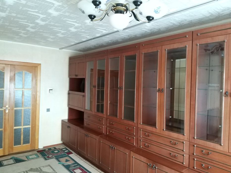 Отдам бесплатно стенку