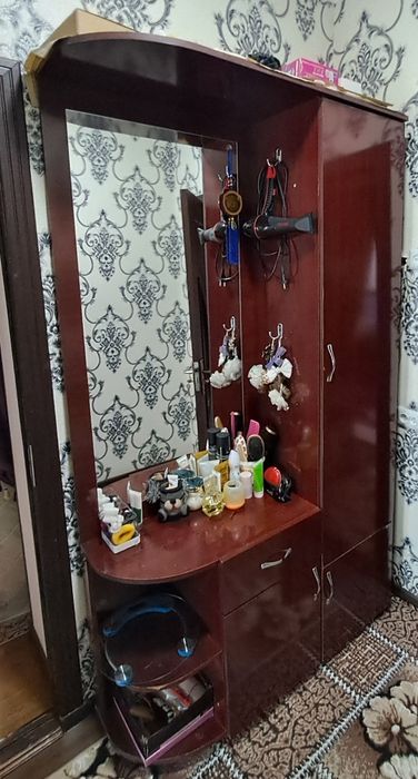 Продаётся прихожая