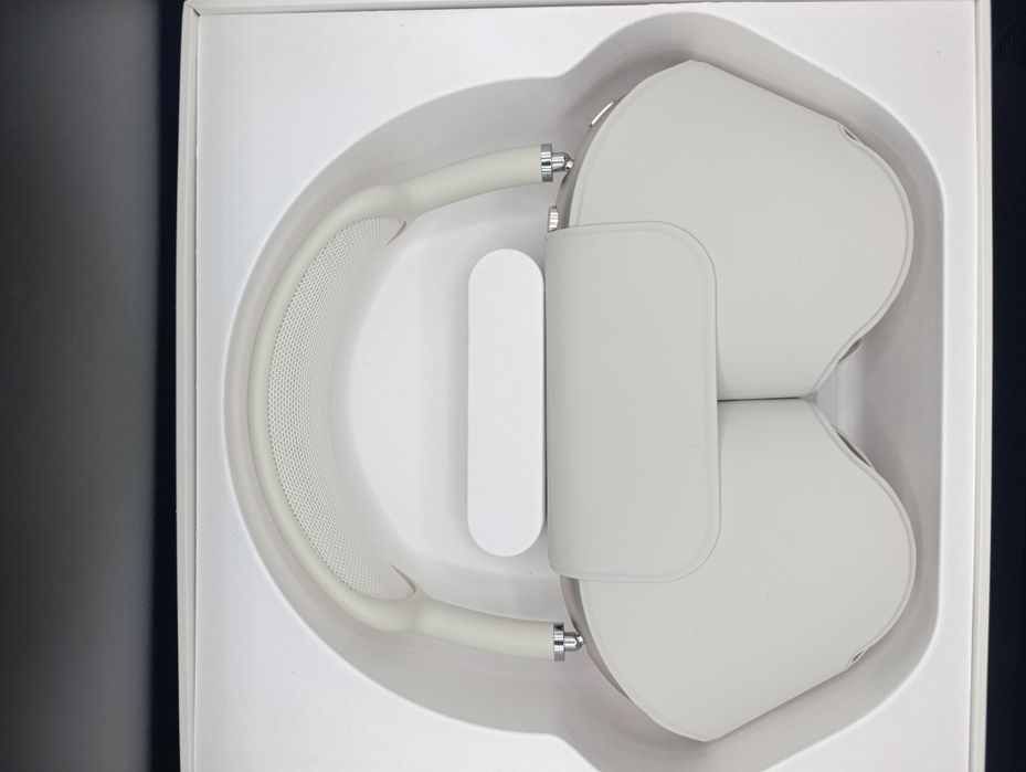 AirPods Max Starlight USB-C