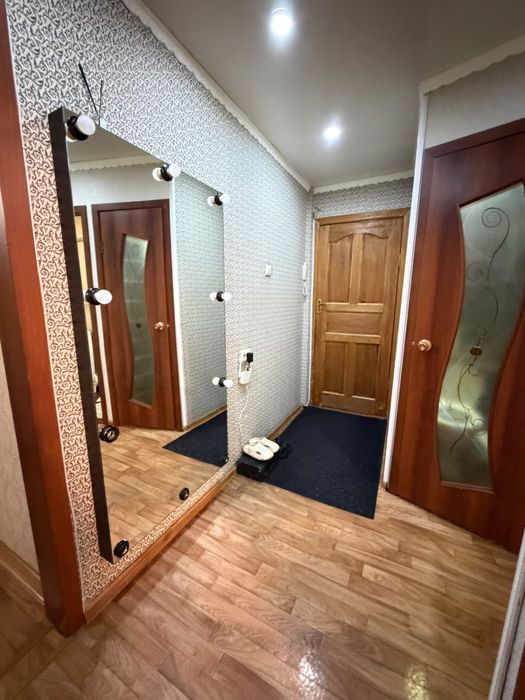 Продам 2х комн, 20 мкрн