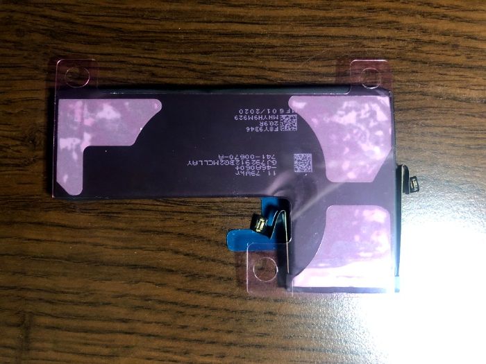 Смяна на батерия за iPhone 6/6+/6S/6S+/7/7+/8/8+/X/XS/Max/11/Pro/Max