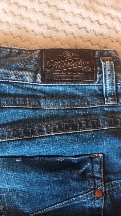 Нови дънки Херлихер