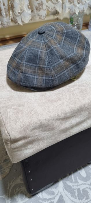 Янги кепка сотилади.