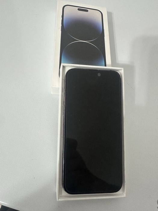 iPhone 14 pro max/100% baterie