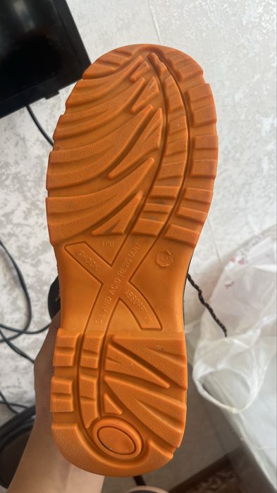 Специальный обувь для работы