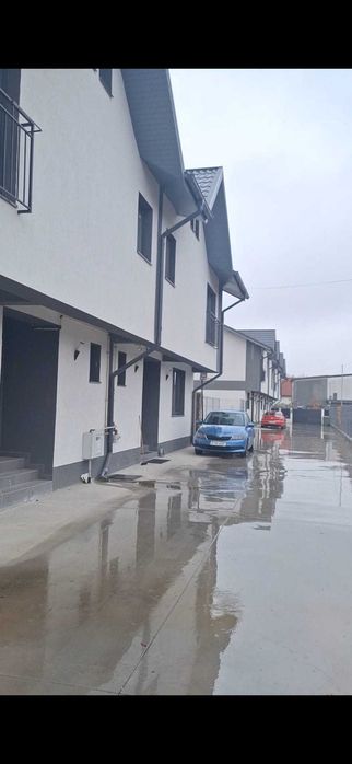 Casă de vânzare in comuna Domnești