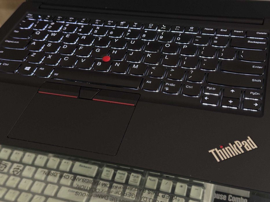 Lenovo ThinkPad E14 Gen2 Core i5-1135G7 ram 8 ssd 128