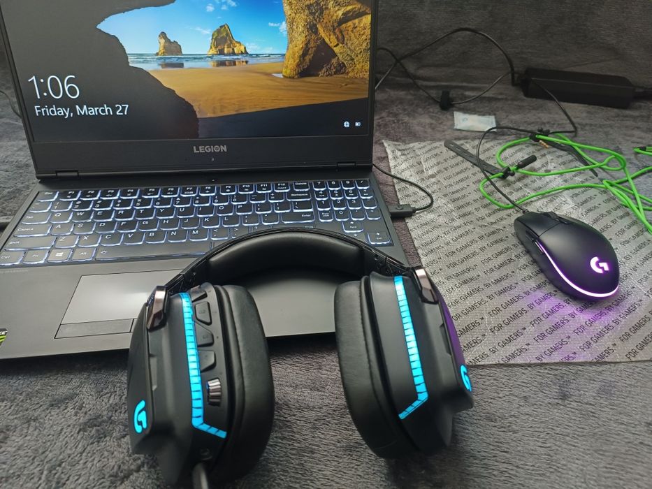 Căști Logitech G633