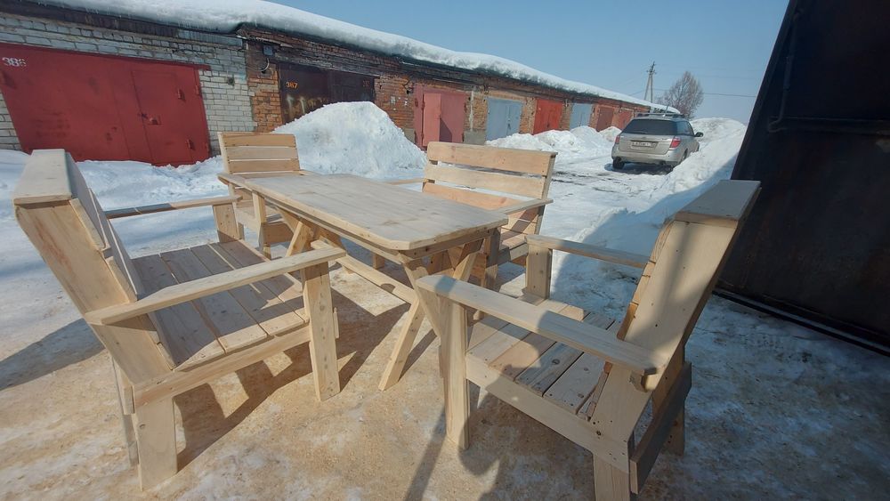 Продам деревянную мебель.