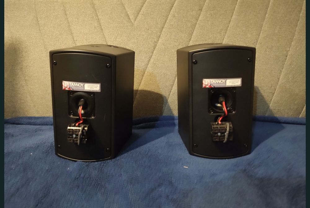 Vând boxe diferite Bose Tannoy JBL Apart