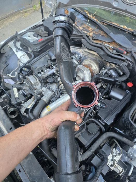 Въздуховод лястовица с дебитомери за Mercedes om 642 V6