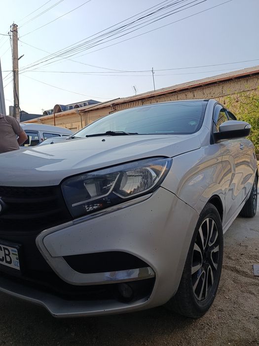 Lada X-Ray 2018 — 2