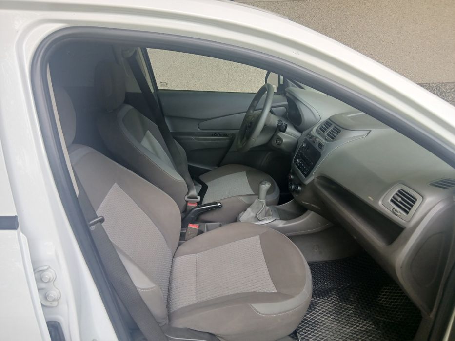 Chevrolet Cobalt 2020 — 4