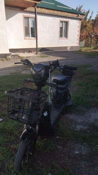 продам скутер ск8