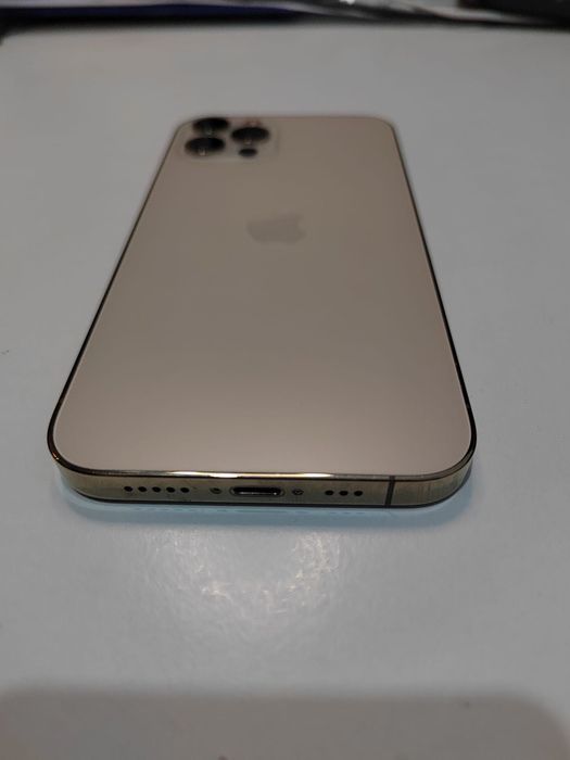 iPhone 12 Pro - Gold - Neverlocked - Stare Impecabilă (9.5/10)