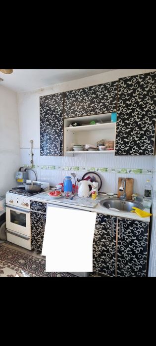 Buxoro shahrida 2-xonali uy 2-etajda ijaraga beriladi.